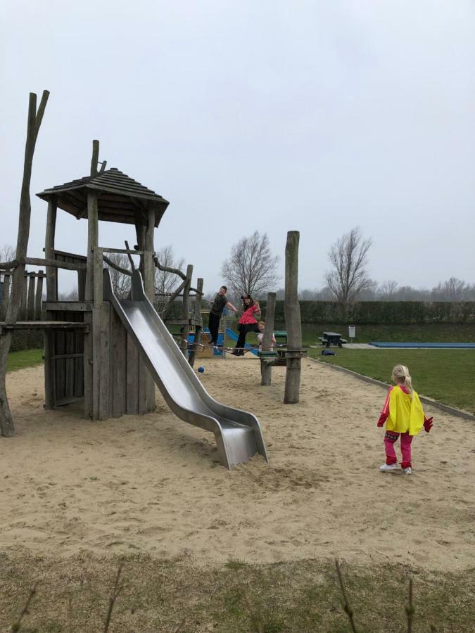 Travelzeeland vakantiehuizen Heinkenszand Buitenkant foto
