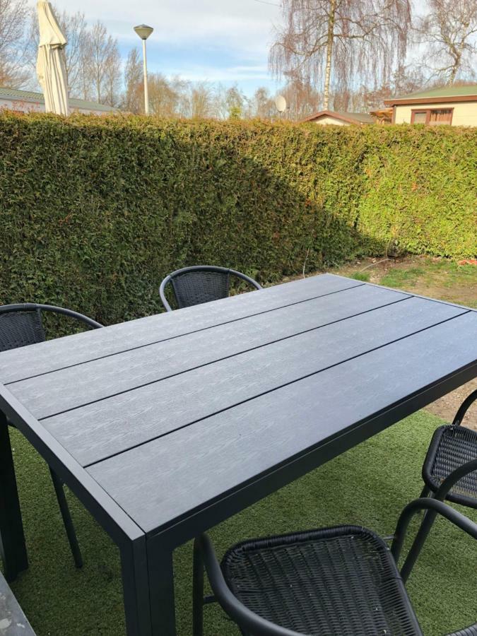 Travelzeeland vakantiehuizen Heinkenszand Buitenkant foto